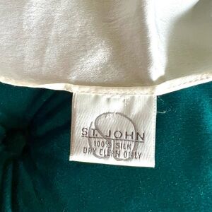 💥SALE St.John Silk  100% Silk scarf